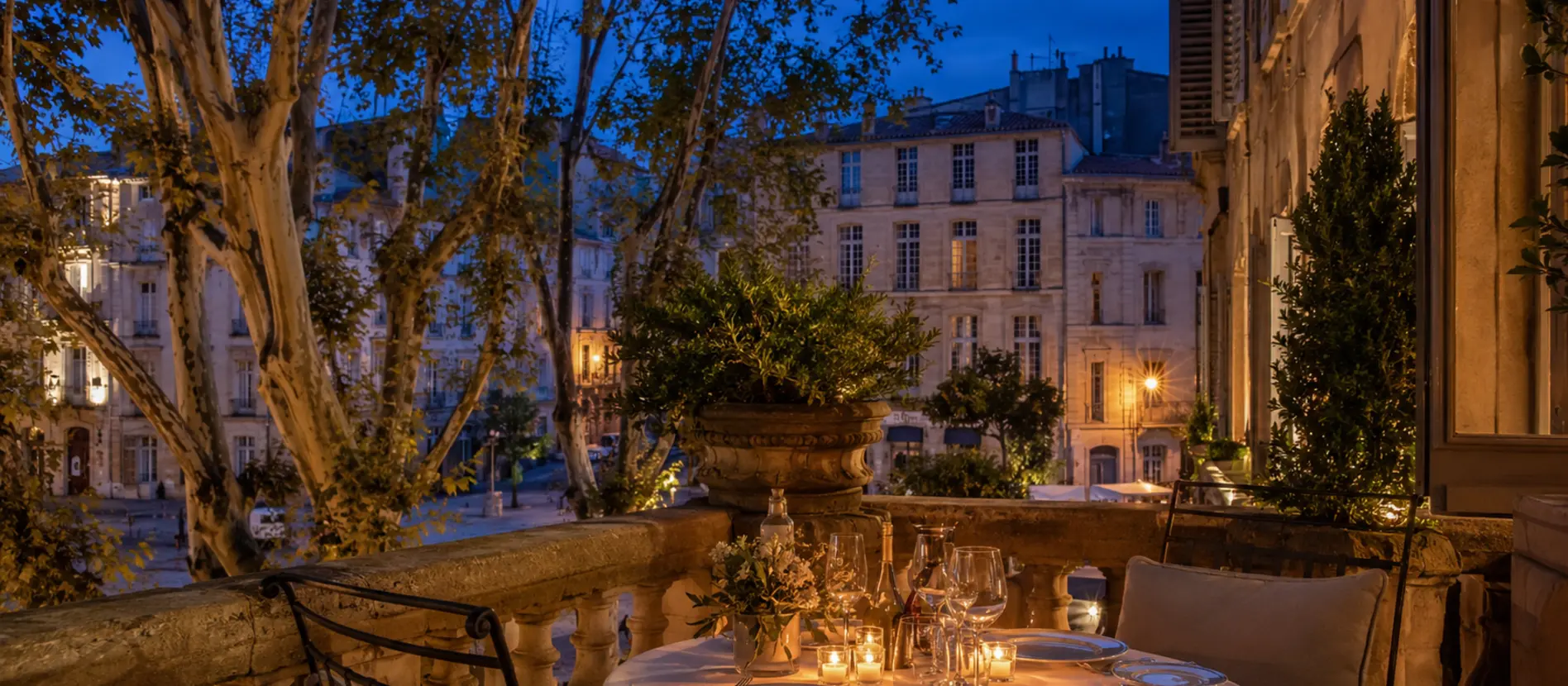 A refined table in Aix-en-Provence chosen for the occasion